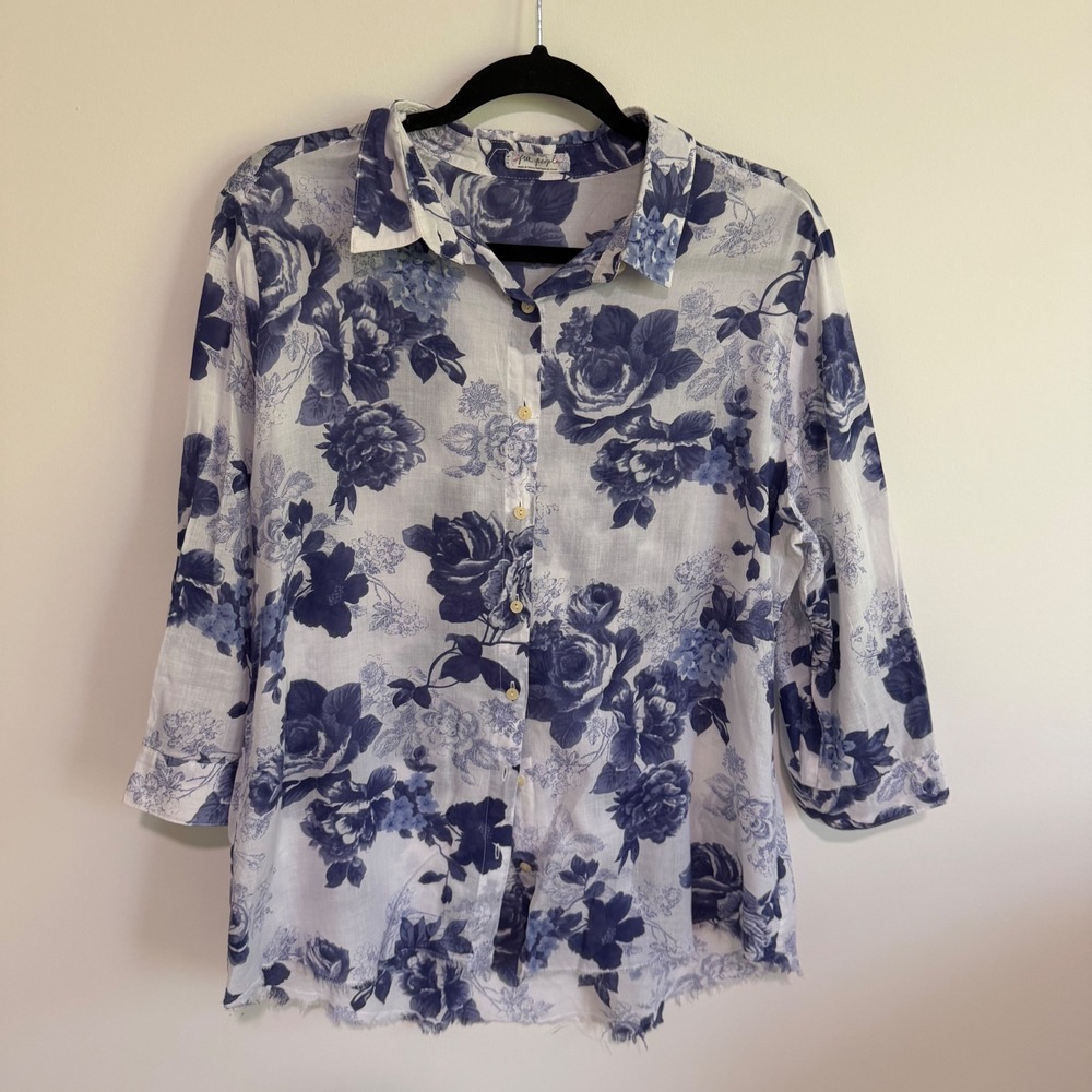 Free People Blue Floral Rose Print Cotton Button Down Shirt Raw Hem Small